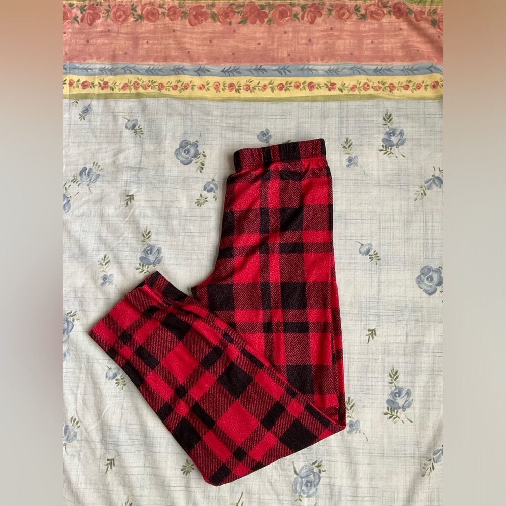 🐥Arizona Jean Company Red and Black Plaid  Pants